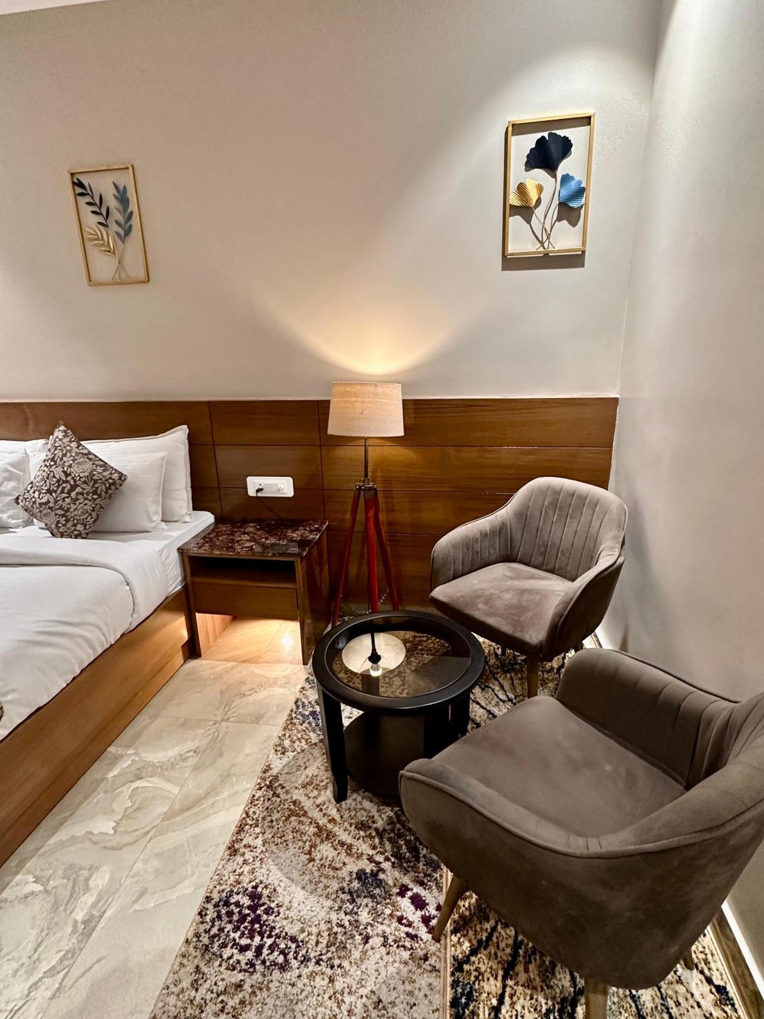 Highlands Hotel Ришикеш Экстерьер фото